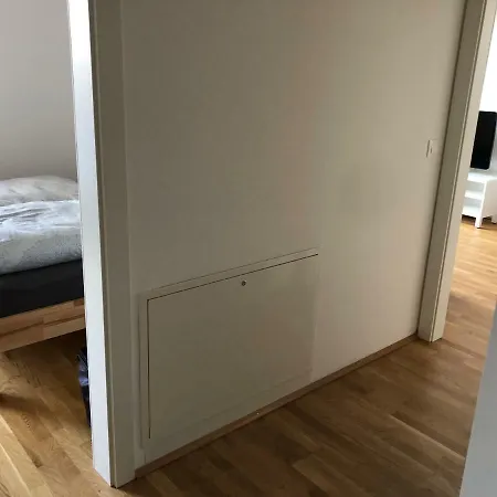 High 5 Apartment *